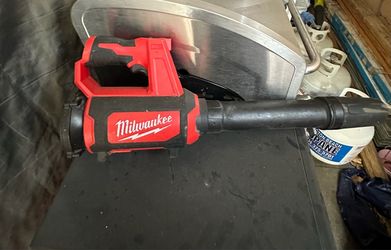Milwaukee m12 blower