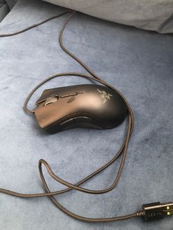 Razer adder elite mouse.