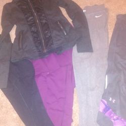 Women's 5 Piece Workout Clothes Bundle Size Small