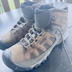 KEEN Men's Targhee Vent Mid Height Breathable Hiking Boots