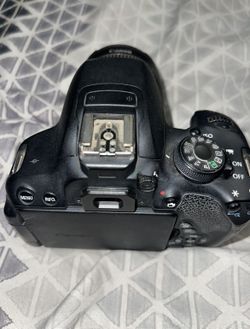 Canon T5i With Accessories