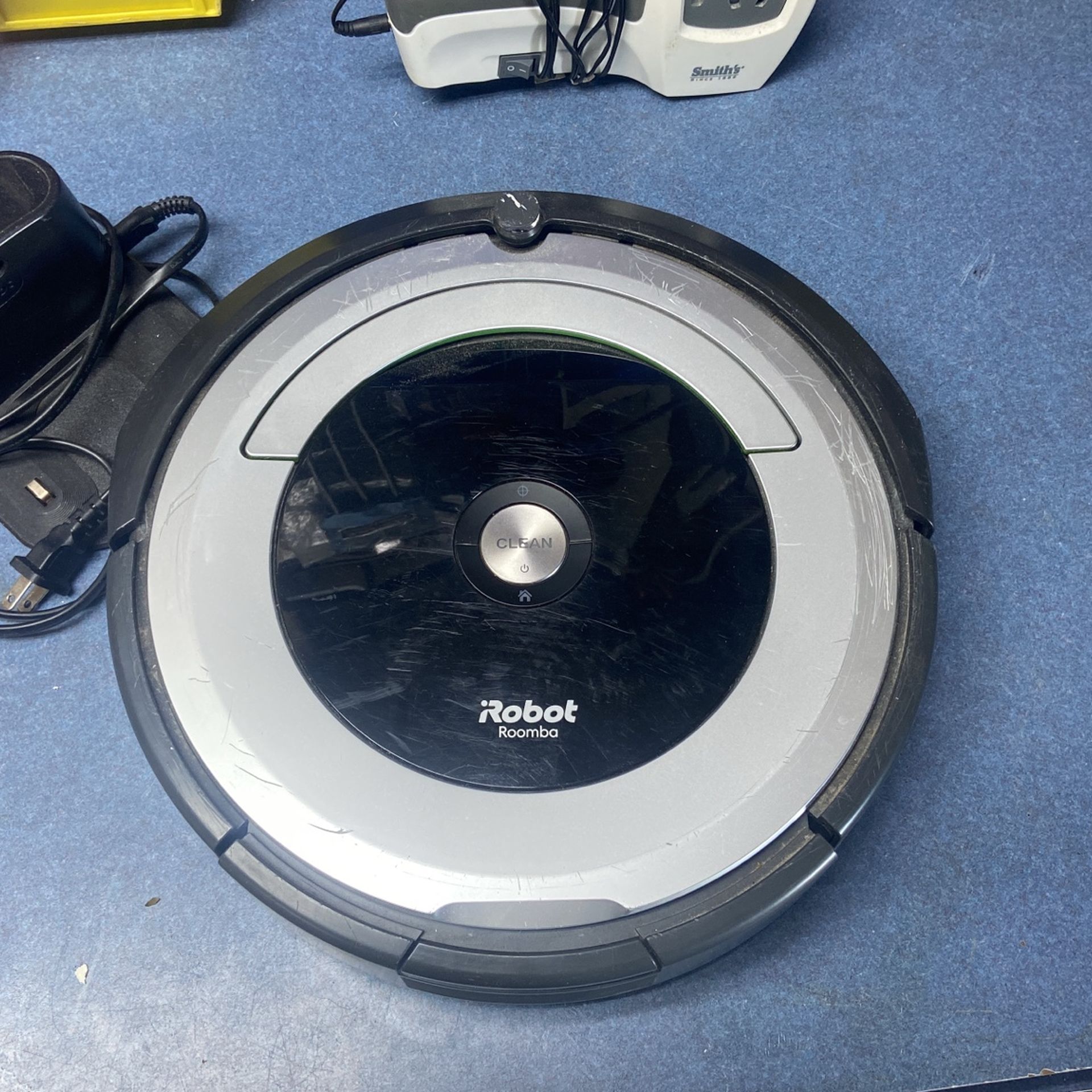 Roomba I Root Model. 690