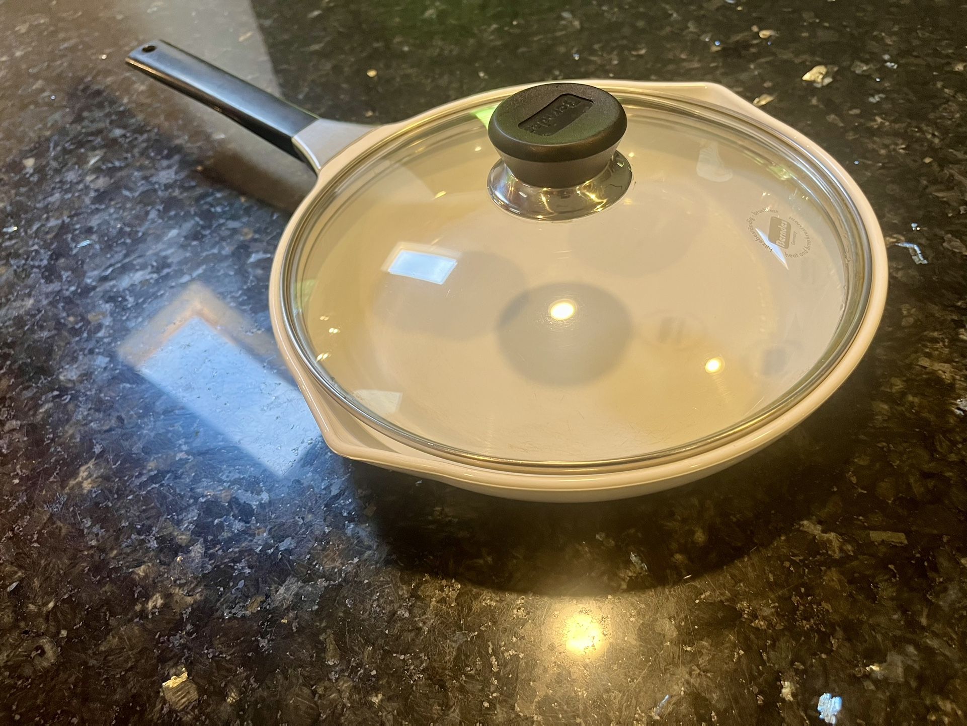 Vintage Corning Ware 10-Inch White Skillet with Glass Lid – Made in USA