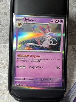Sylveon Pokémon card