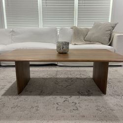Coffee Table - West Elm - Solid Mango Wood 