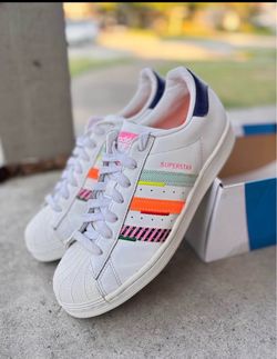 Women’s Size 10 Adidas Shoes