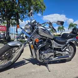 2003 Suzuki Intruder