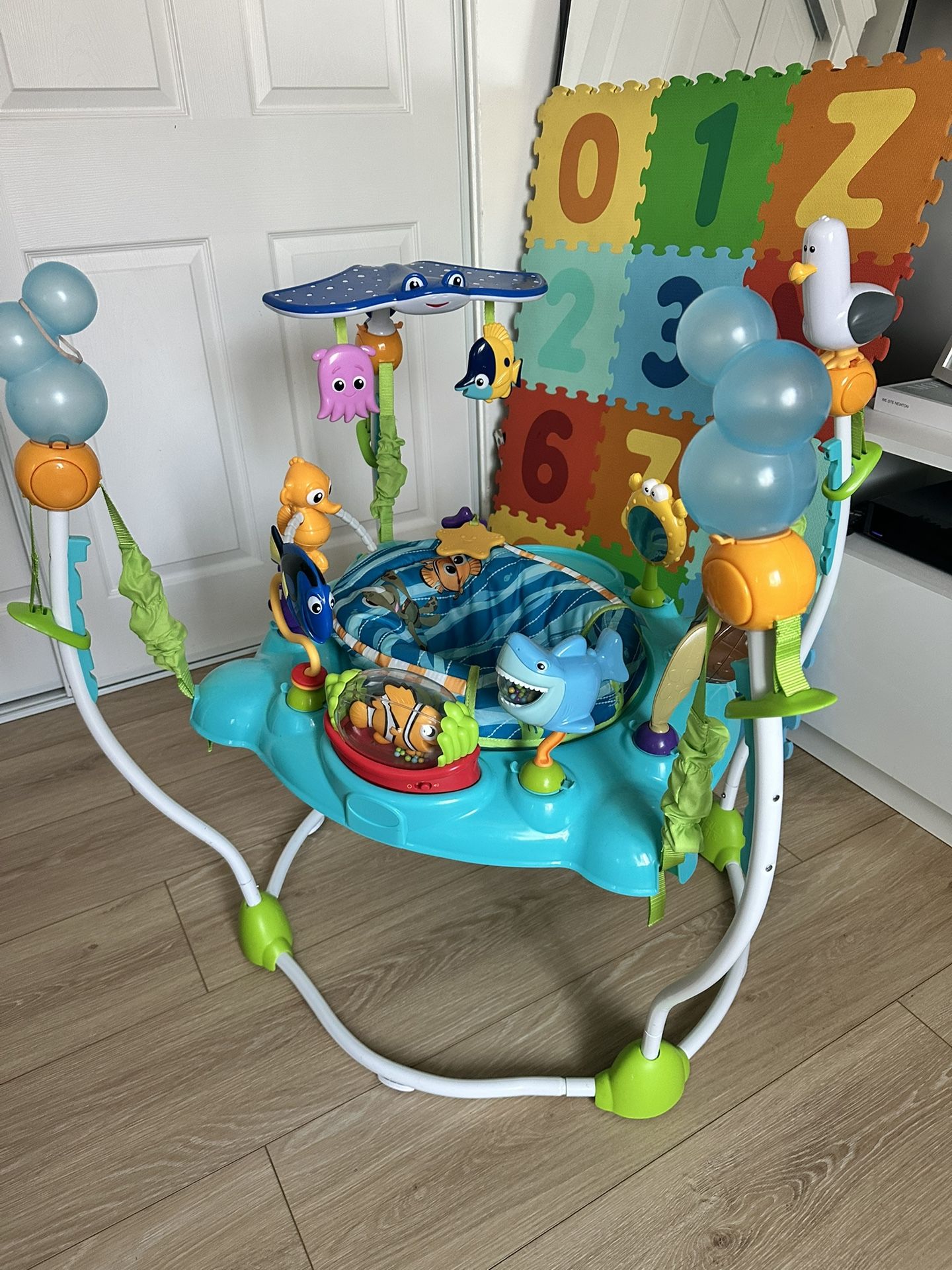 Baby bouncer