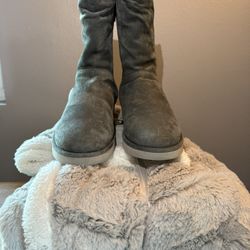 Ugg Australia Ladies Grey Boots Size 9