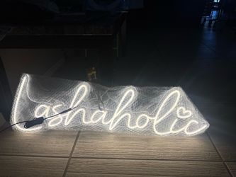 Neon Lash sign
