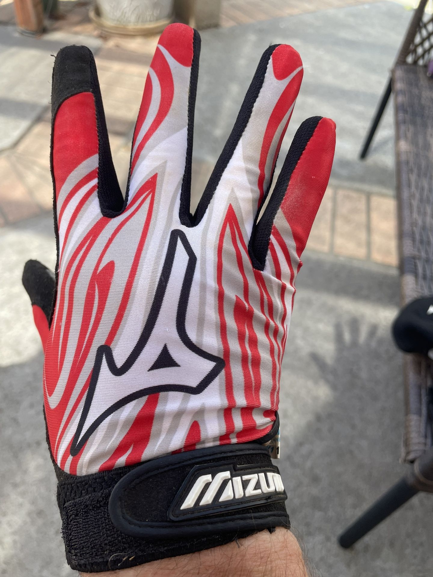 Mizuno Softball Baseball Batting Gloves Scarlet Red/Black (Small)