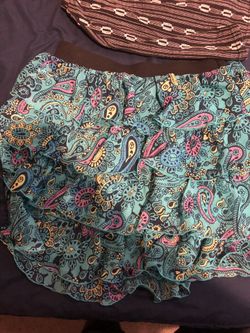 Young girls skirts clothes size XL