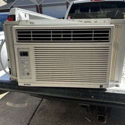 AC Window Unit