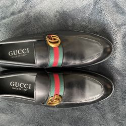 Gucci  Shoes 