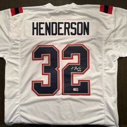 TreVeyon Henderson Signed Jersey PATRIOTS