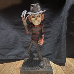 Freddy Kruger Terror Vinyl Statue 