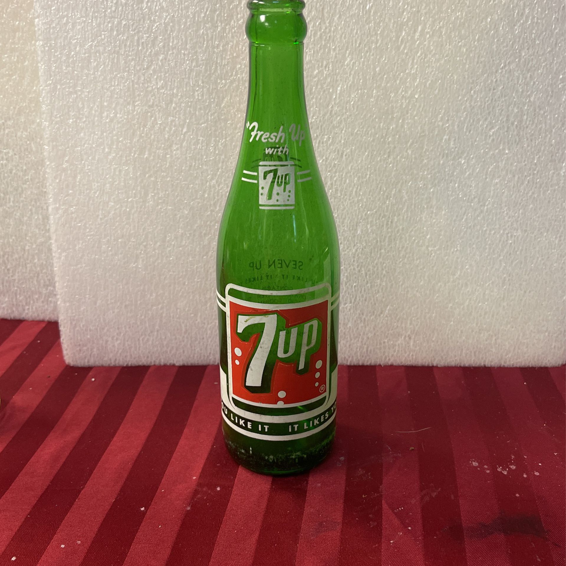 Vintage 7-Up Bottle