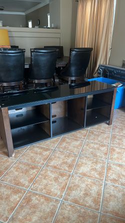 65 inchTV stand for 55/60/70 inch Tv with 5 storage cubby and outlet outlets