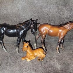1975 Breyer Moldings Miniature Horse Foal Figurines Mini Figure Mold 