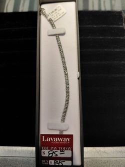 Diamond tennis bracelet