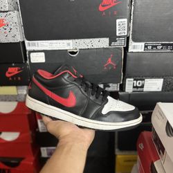 Jordan 1 Low White Toe size 10 USED