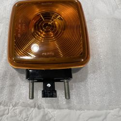 NEW OEM Hood Mounted Turn Signal Lamp Light Fits 1(contact info removed) Medium Duty Trucks 1(contact info removed)