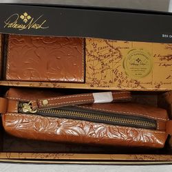 New Patricia Nash Luzzi Wallet Boxed Set
