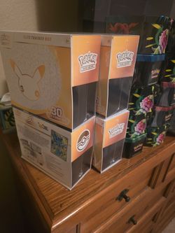 Pokemon 30th ETB x4