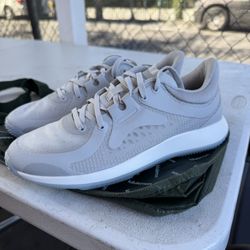 Women’s Lululemon Shoes 