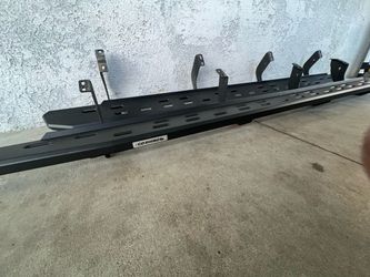 Go Rhino side steps for tundra
