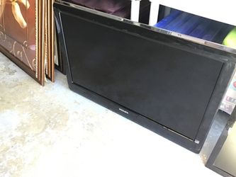 Philips 36 inch tv $60