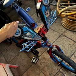 spider-Man Boy Bike
