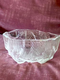 Vintage Hoya of Japan Ice Textured Glass Bowl- unique house or plant pot decor