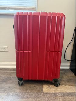 Luggage Medium Hardshell Suitcase with Wheels *3-inch crack*