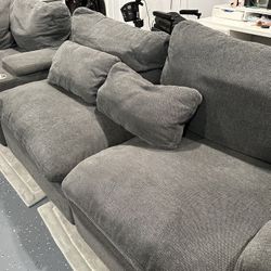 Couch With 1 Reclining Seat