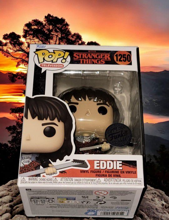 Stranger Things Eddie with Guitar #1250  Application for 50% read description.