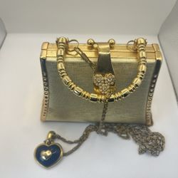 Vintage Gold Woman’s Purse 