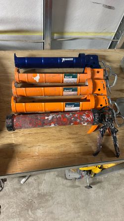5 Used 29oz Caulking Guns