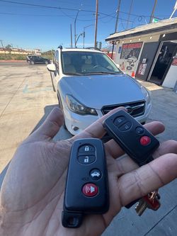 Llaves de autos / car keys and remotes