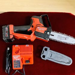 Milwaukee Fuel M18 Pruning Saw Hatchet 18 V Battery & Charger