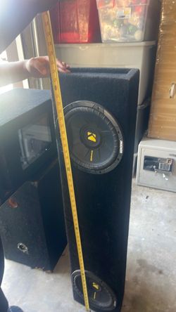 Kicker comp 10 inch in sealed truck box
