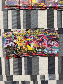 Pokemon 5 pack Variety bundle