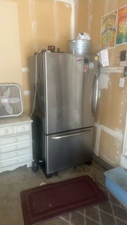 refridgerator maytag