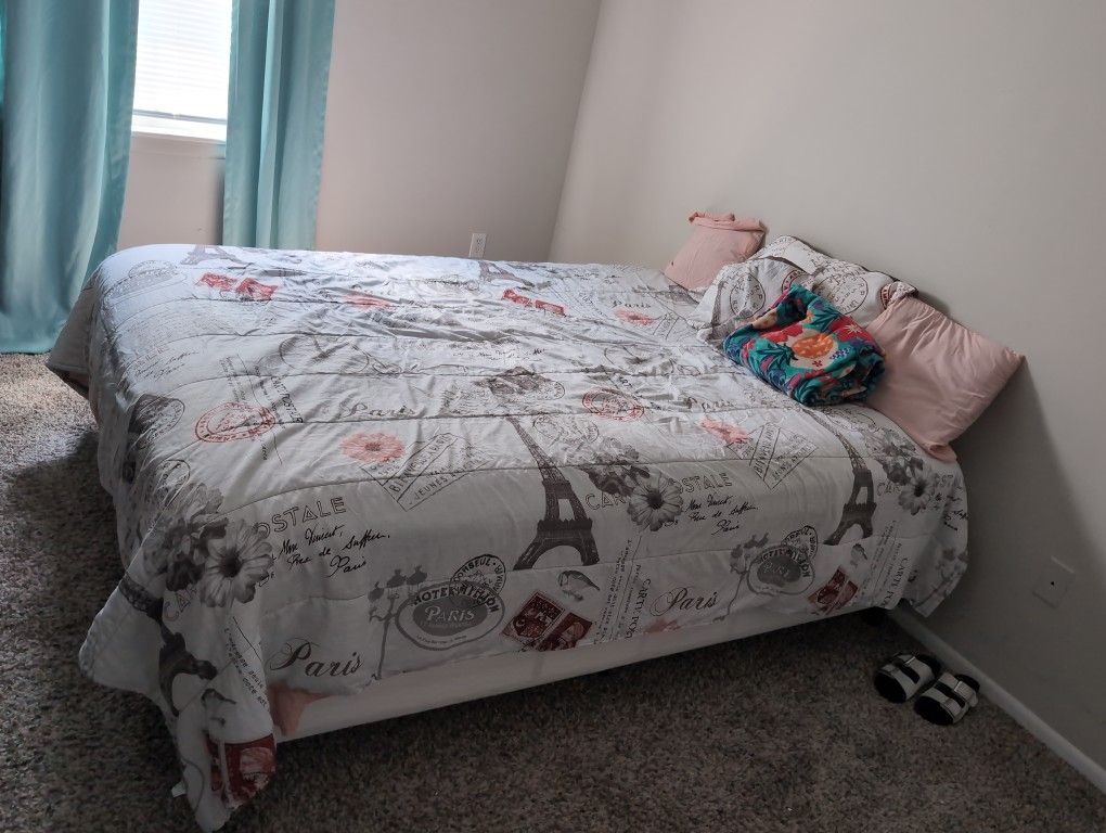 Queen Size Bed