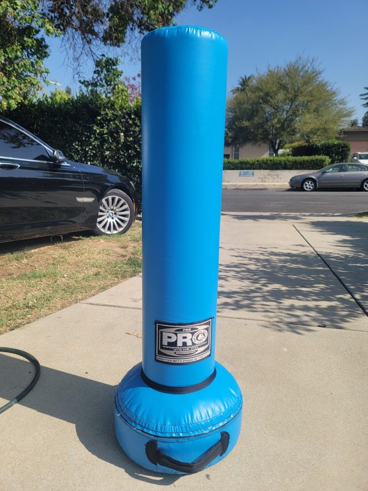 Free-standing Punching/kicking Heavy Bag