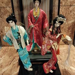 (1960) Original Antique (Geisha Dolls) Ryukyu Ningyo (Okinawa Doll) Collectible w/Glass Case