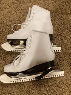 Women’s size 9 Ice Skates