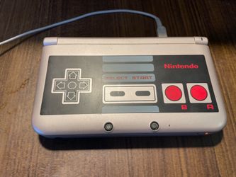 Nintendo 3DS XL NES