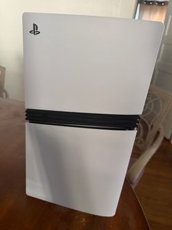 PS5 Pro w/ Controller