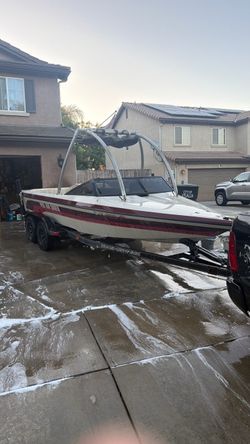 Ski/Wakeboard Boat with Tower on Trailer